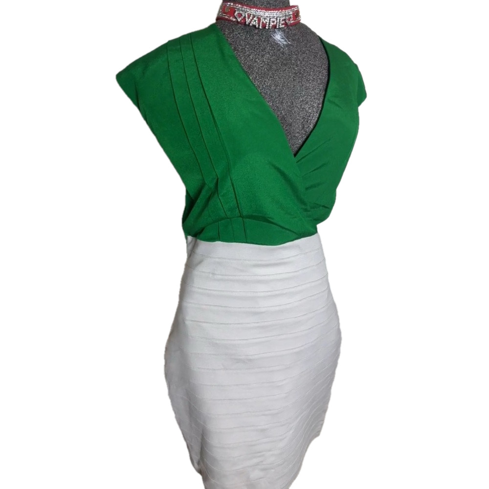 EXPRESS CHIC GREEN SLEEK  White Wrap Dress Stylish Outstanding Size Medium - Picture 2 of 11